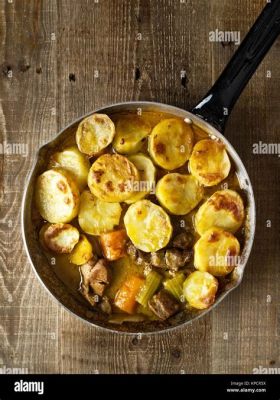  Lancashire Hotpot: Uma Explosão de Sabores Rústicos com um Toque Cálido e Aconchegante!